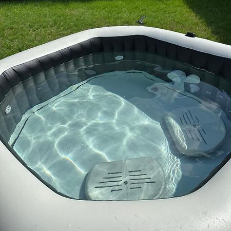 ベルリンTraumhafte Haushaelfte Mit Kamin, Garten & Whirlpoolアパートメント エクステリア 写真