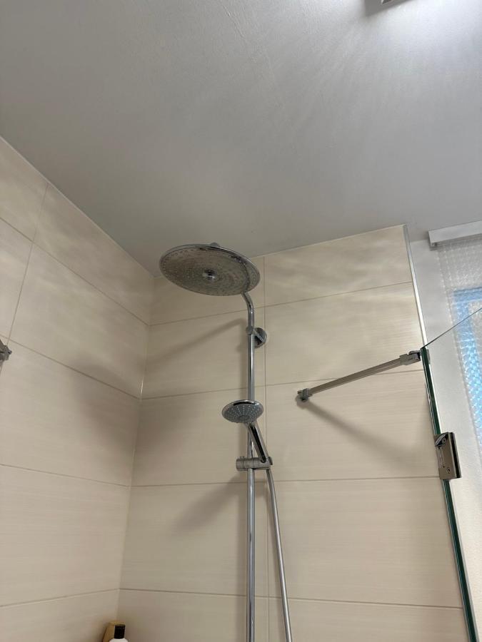 ベルリンTraumhafte Haushaelfte Mit Kamin, Garten & Whirlpoolアパートメント エクステリア 写真